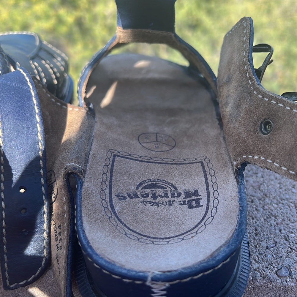 🏴 Blue Vintage Dr. Martens MIE Double Buckle Cut-Out Sandals UK 8 - Picture 16 of 16